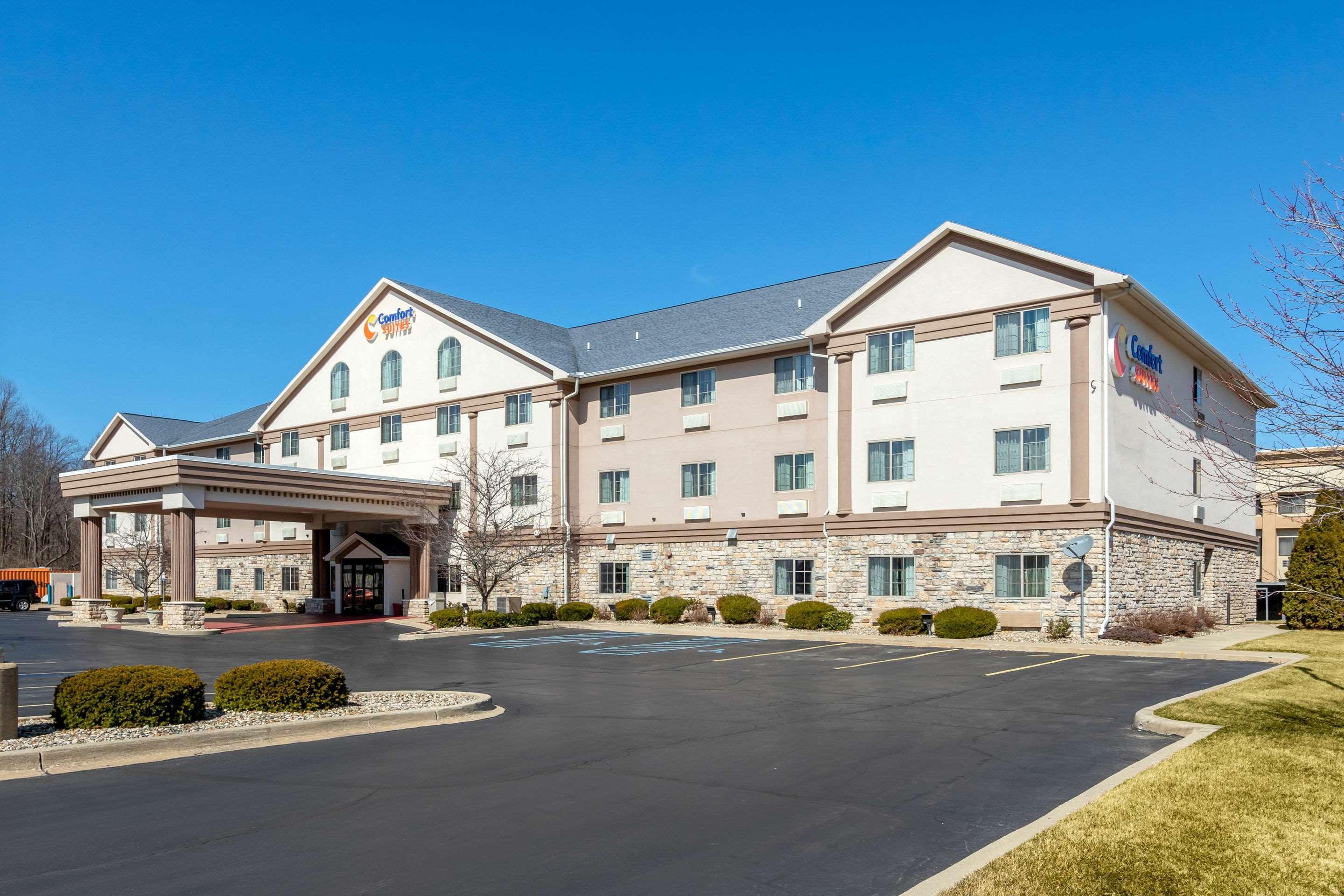 Comfort Suites Stevensville - St Joseph Exteriör bild