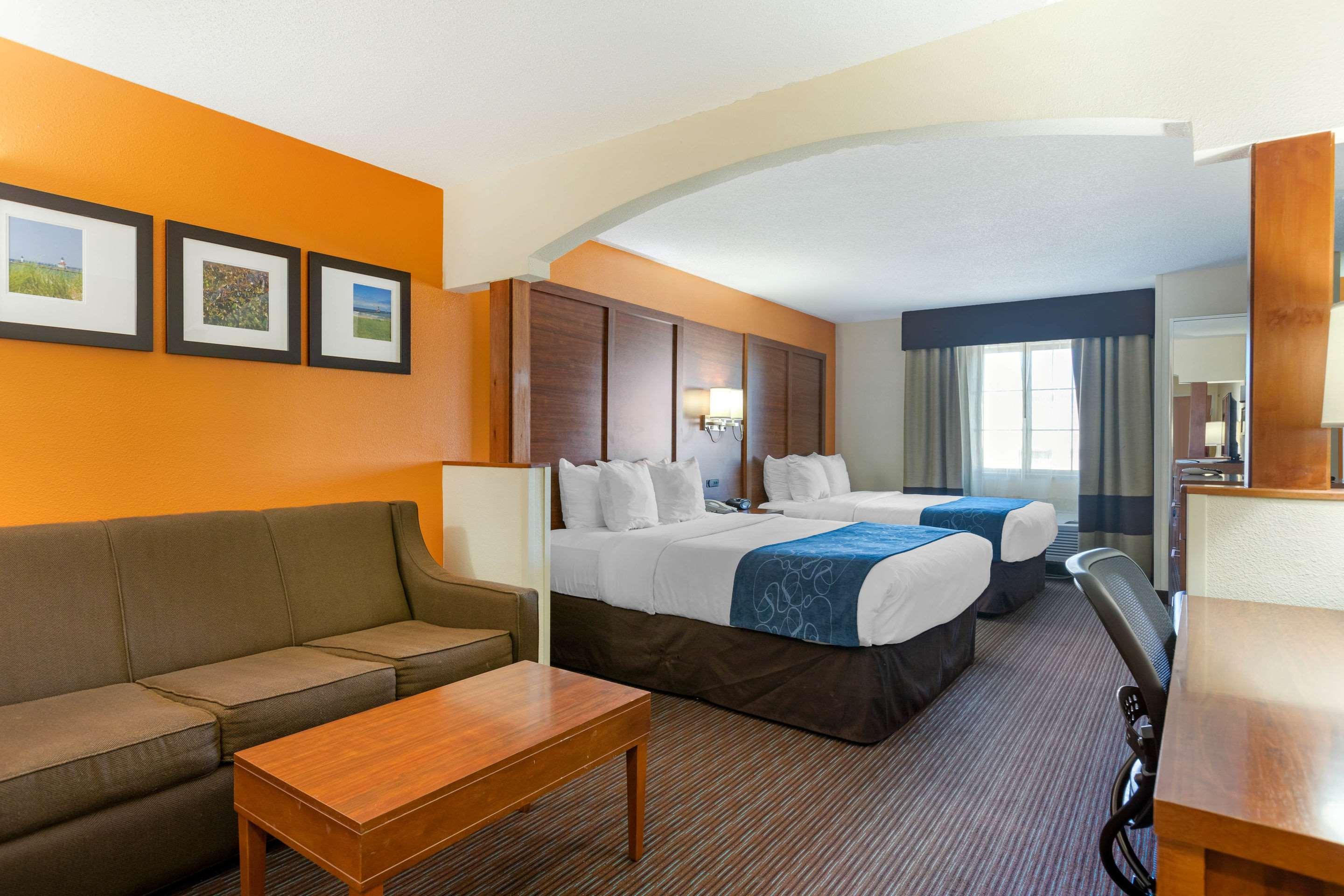 Comfort Suites Stevensville - St Joseph Exteriör bild