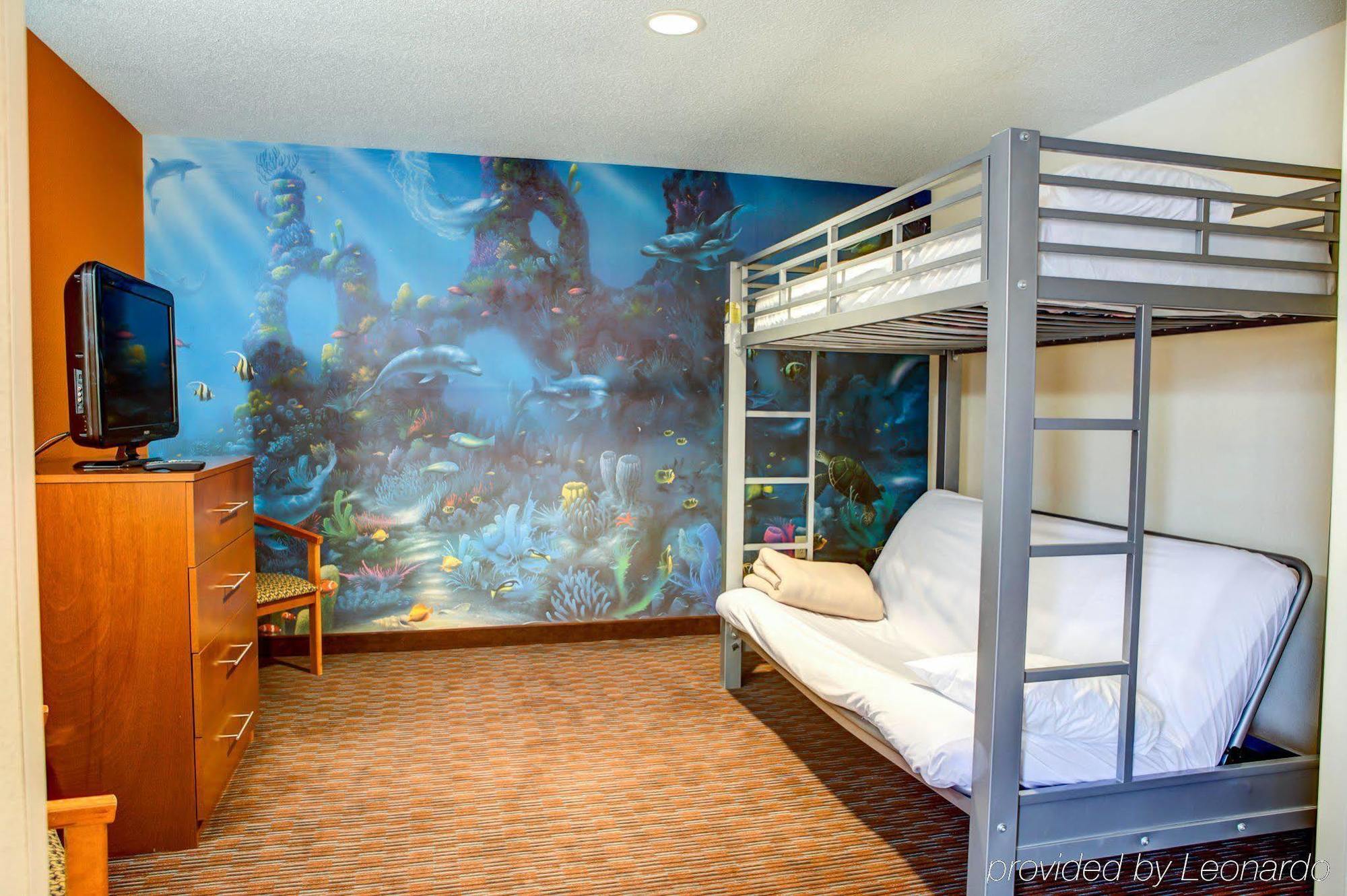 Comfort Suites Stevensville - St Joseph Exteriör bild